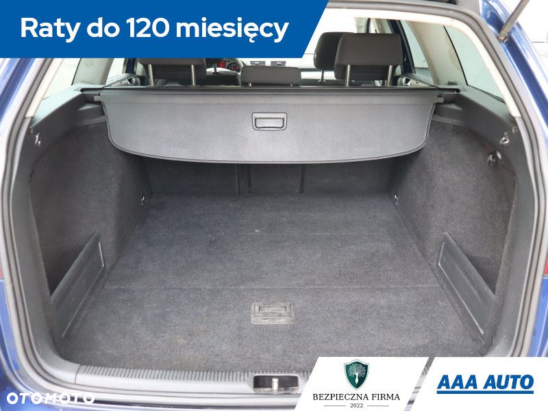 Volkswagen Passat - 15