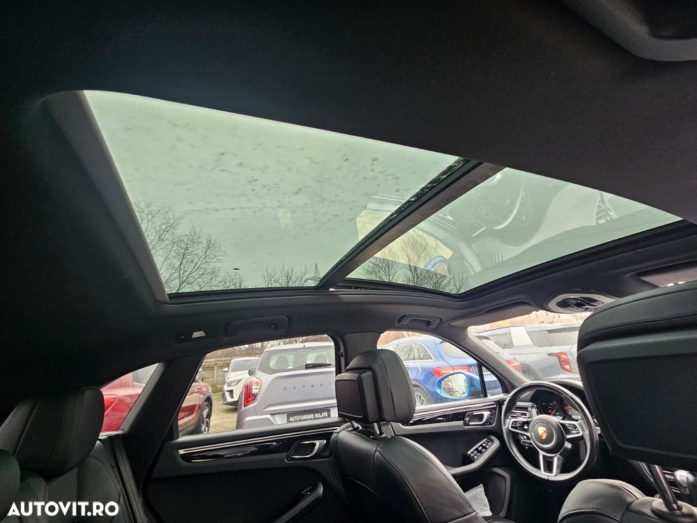 Porsche Macan - 17