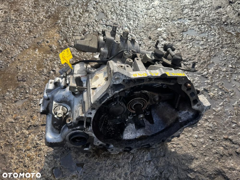 Skrzynia biegów Yaris II 1.4 D4D OE - 2