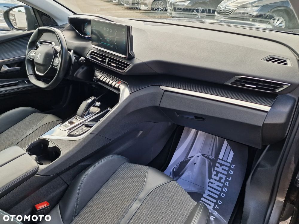 Peugeot 3008 225 e-EAT8 Allure Pack - 26