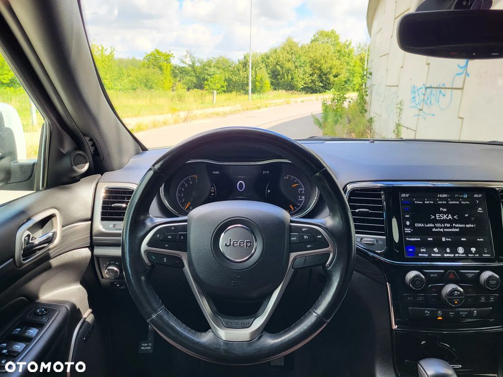 Jeep Grand Cherokee - 11