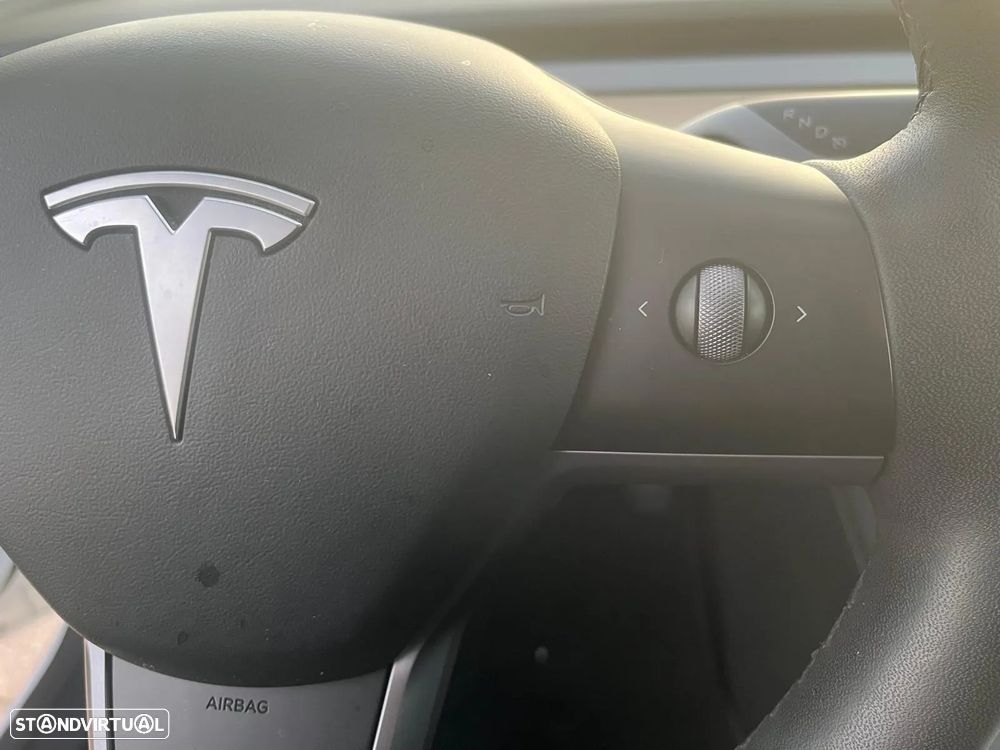 Tesla Model 3 RWD - 25