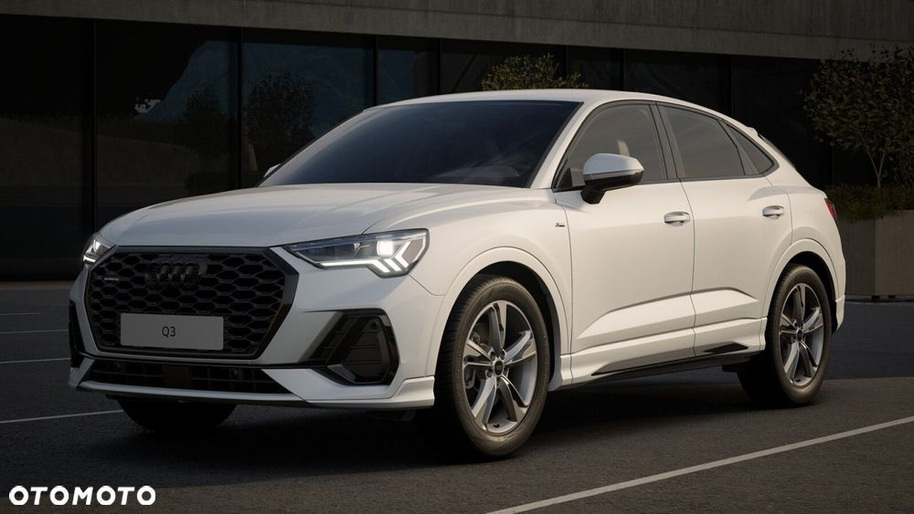 Audi Q3 Sportback - 12