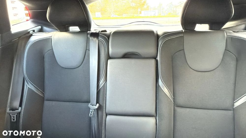 Volvo V40 D2 Drive-E Kinetic - 19