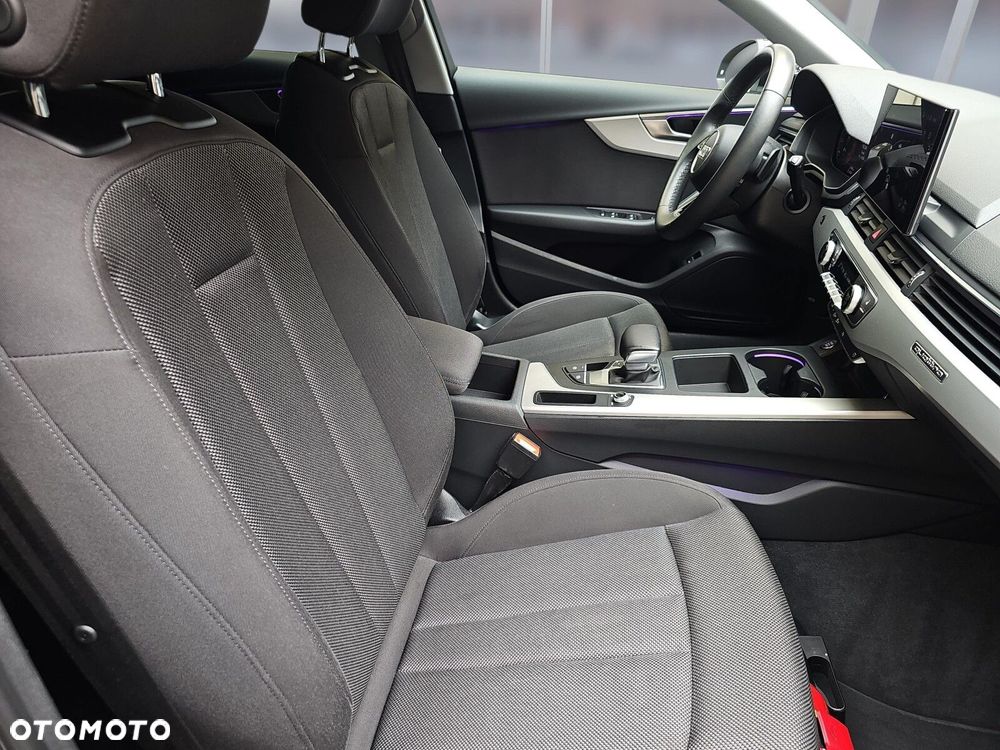 Audi A4 Avant 40 TFSI mHEV Quattro S tronic - 14