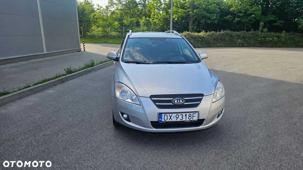 Kia Ceed - 6