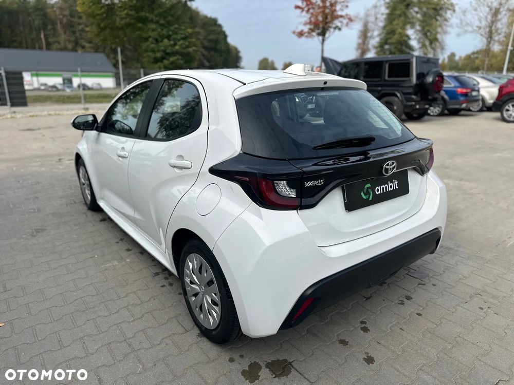 Toyota Yaris - 7