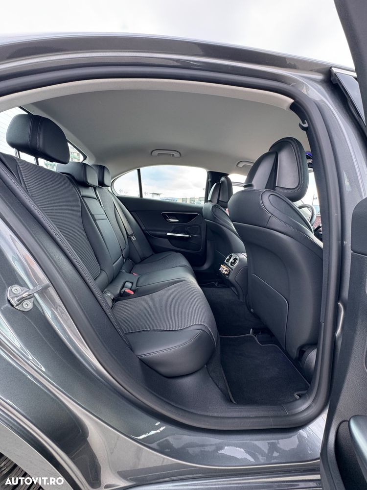 Mercedes-Benz C 180 9G-TRONIC Edition Avantgarde - 20