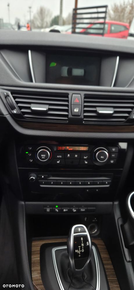 BMW X1 xDrive20d xLine - 25