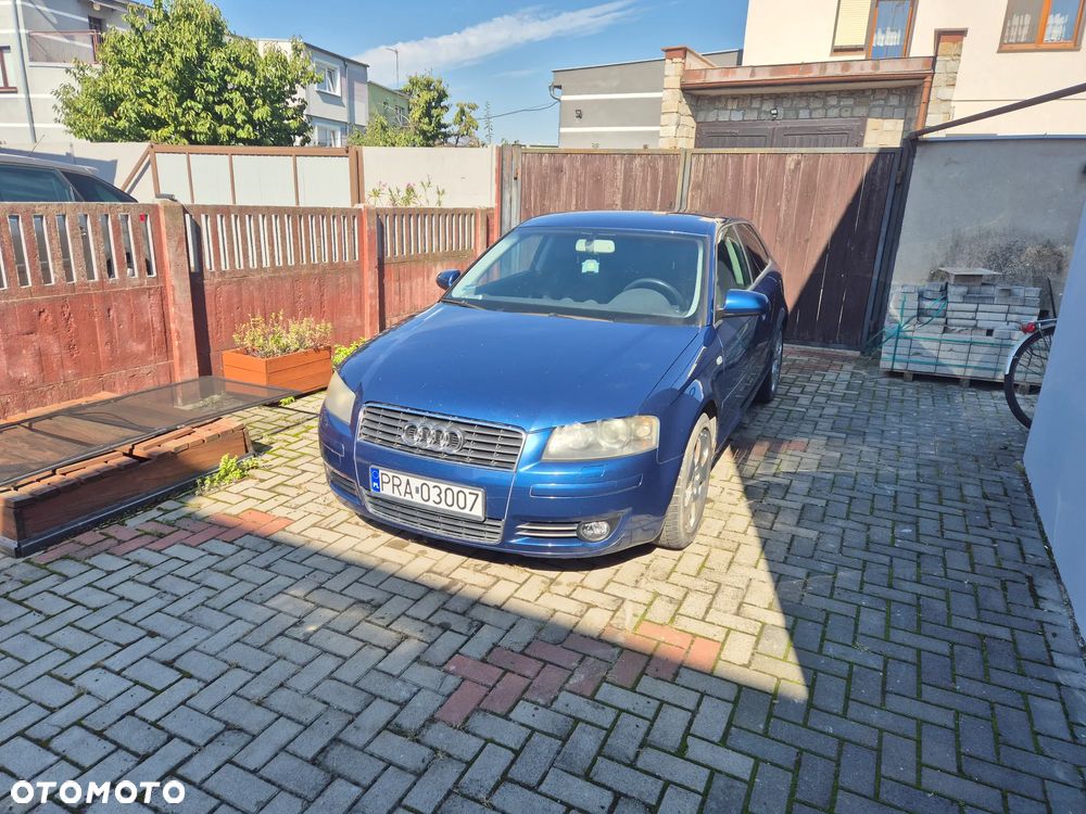 Audi A3 3-drzwiowe 2.0 FSI Attraction - 2