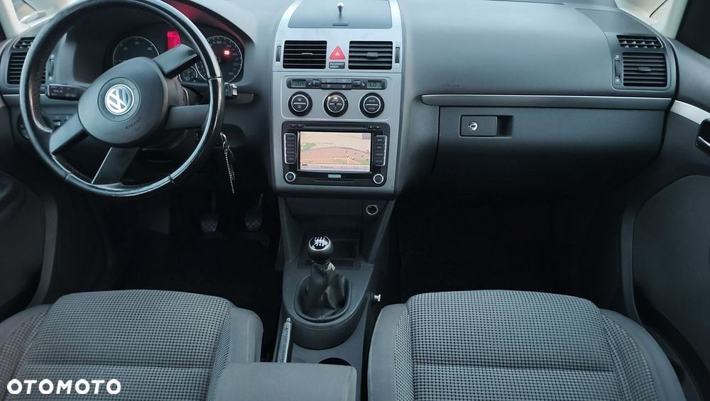 Volkswagen Touran 1.9 TDI DPF Highline - 11