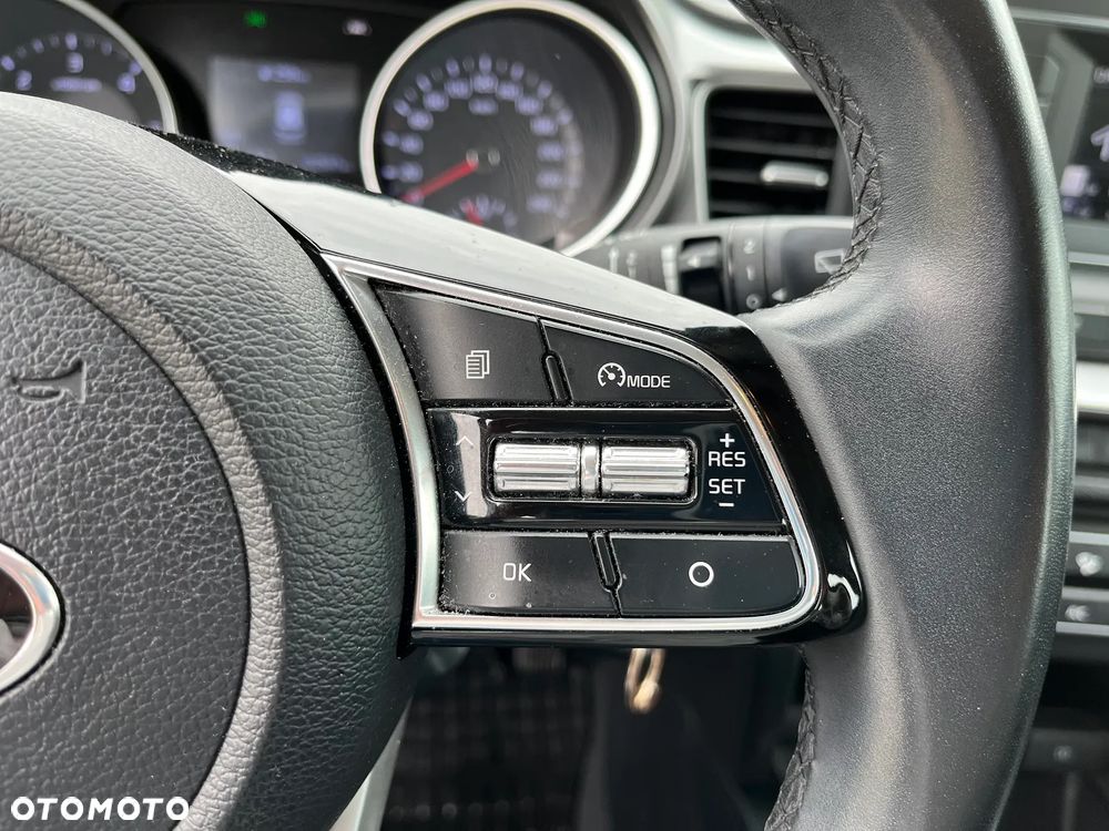 Kia Ceed 1.6 CRDi SCR M - 23