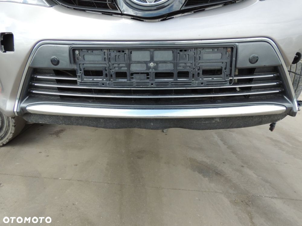 Chłodnica wody Toyota Auris II kombi E18 - 1