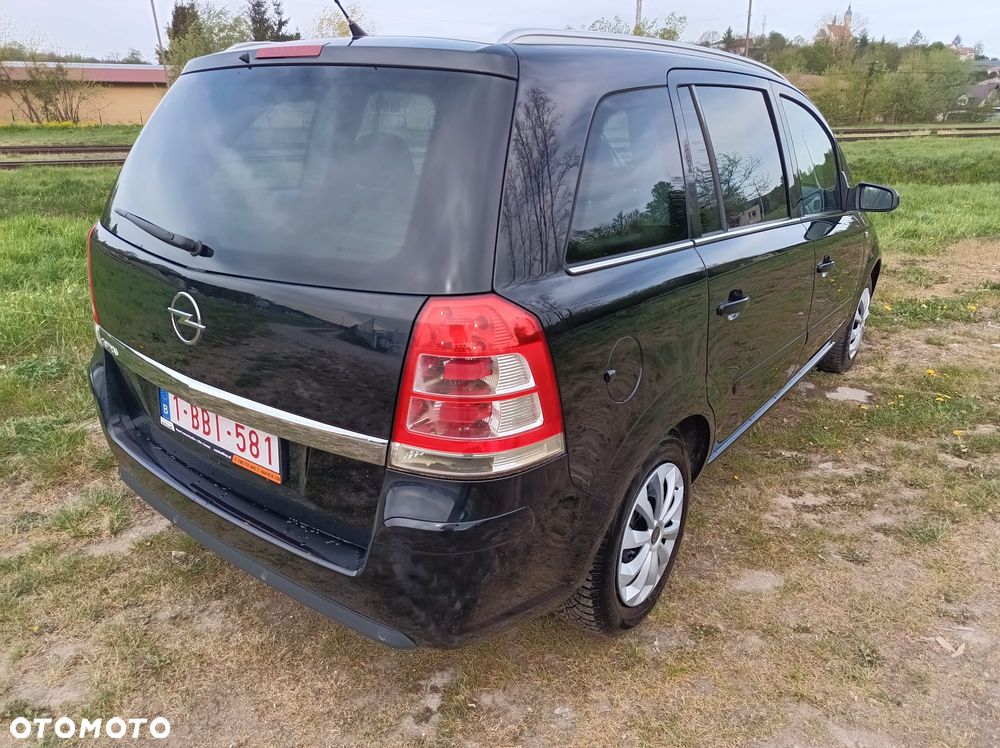 Opel Zafira - 3