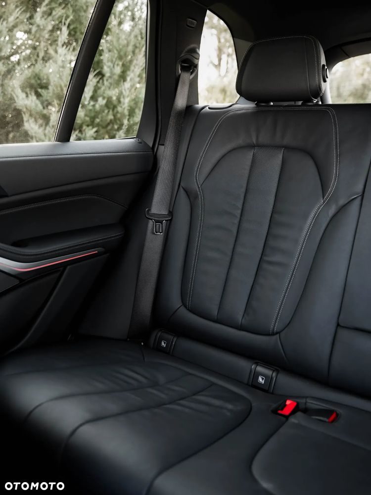 BMW X5 xDrive40i sport - 36
