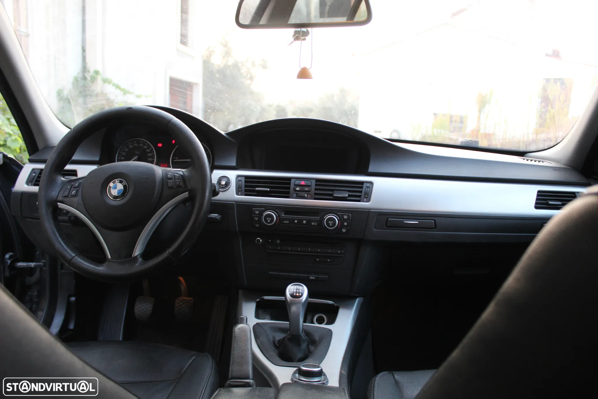 BMW 318 d DPF Touring - 8