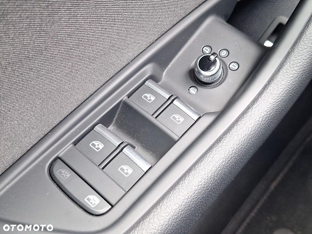 Audi A4 Avant 35 TFSI mHEV Advanced S tronic - 31