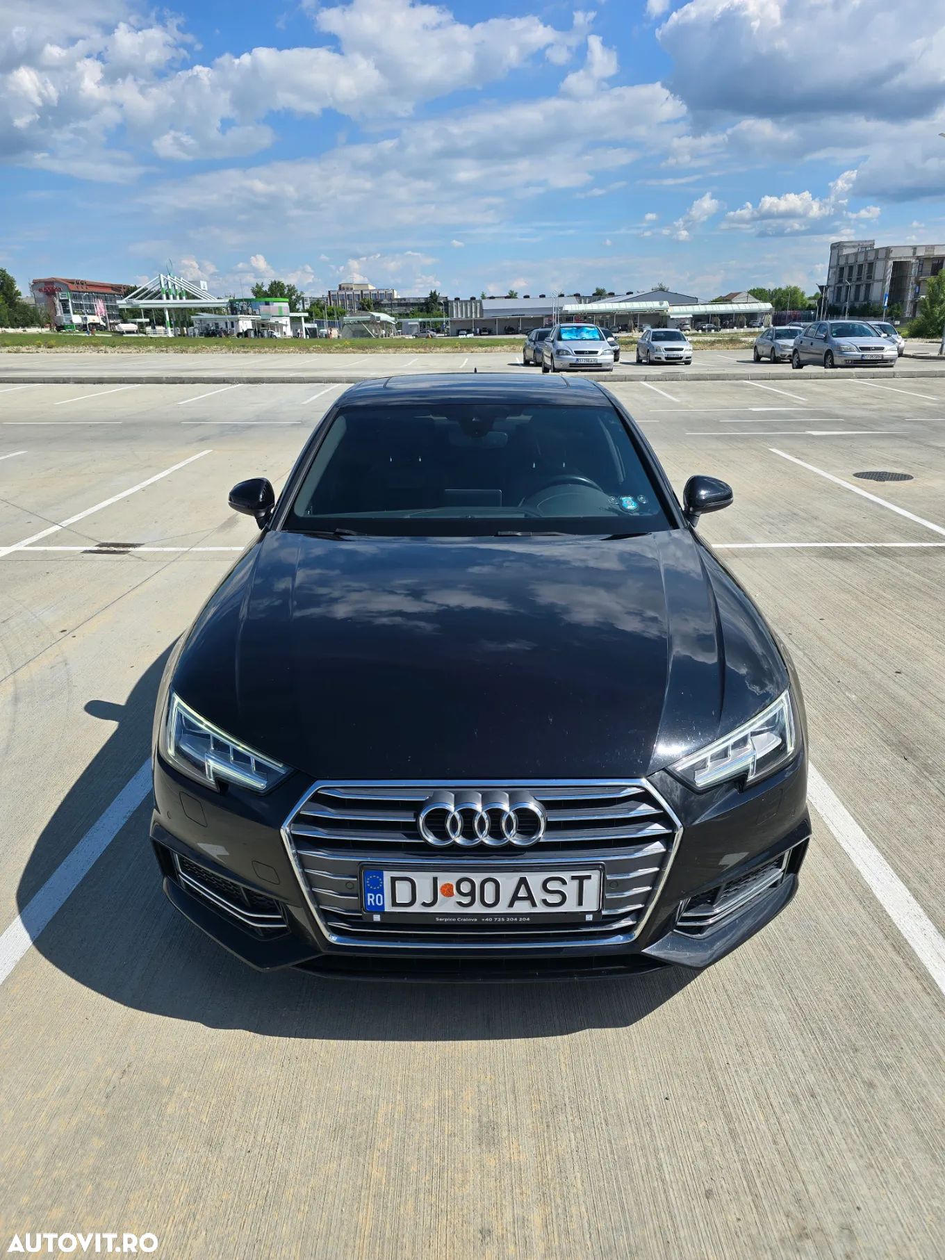 Audi A4 2.0 TDI S tronic Sport - 1