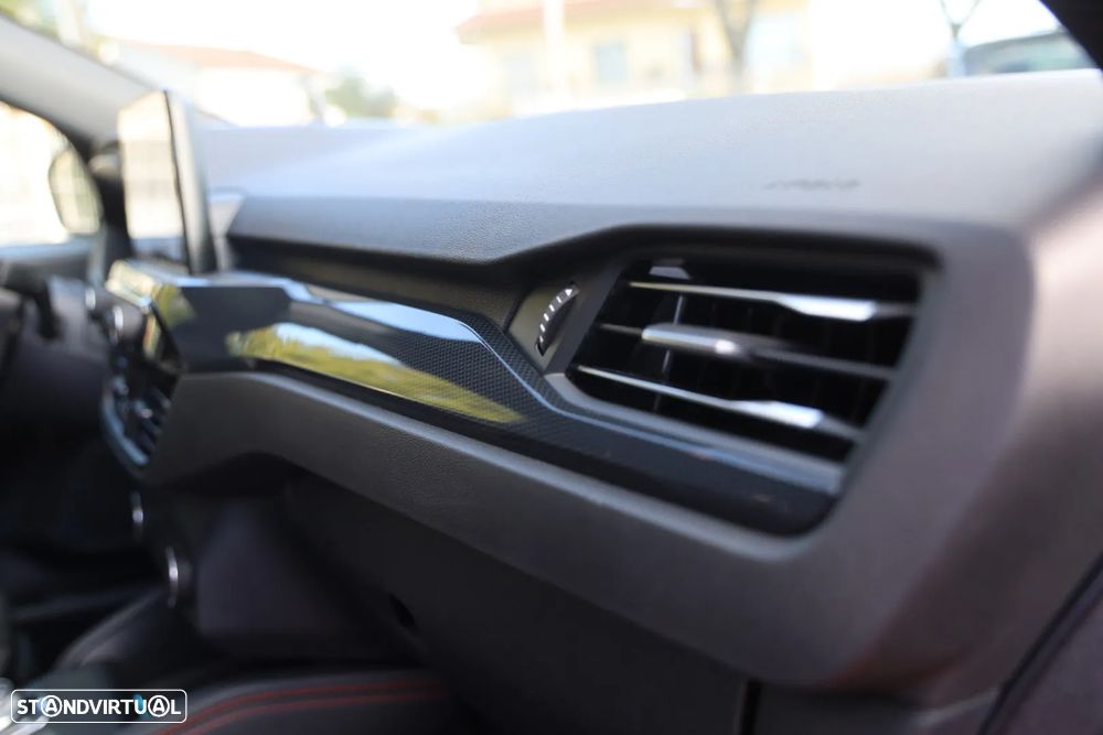 Ford Kuga 2.5 PHEV ST-Line X - 17