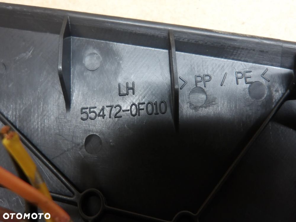 TOYOTA COROLLA VERSO 2.2D MASKOWNICA GŁOŚNIKA DRZWI PRAWY LEWY PRZÓD 55472-0F010 - 3