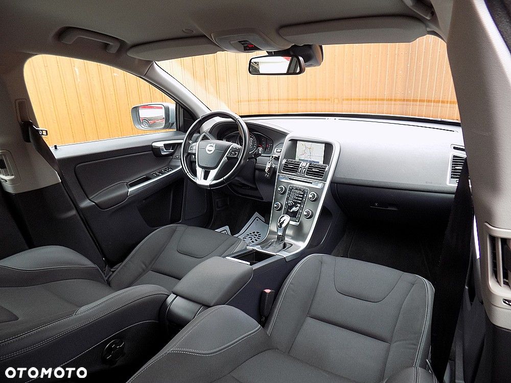 Volvo XC 60 D4 Geartronic Kinetic - 18