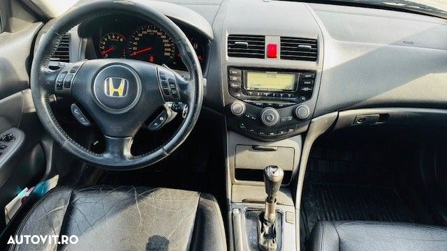 Honda Accord 2.0i Aut Comfort - 4