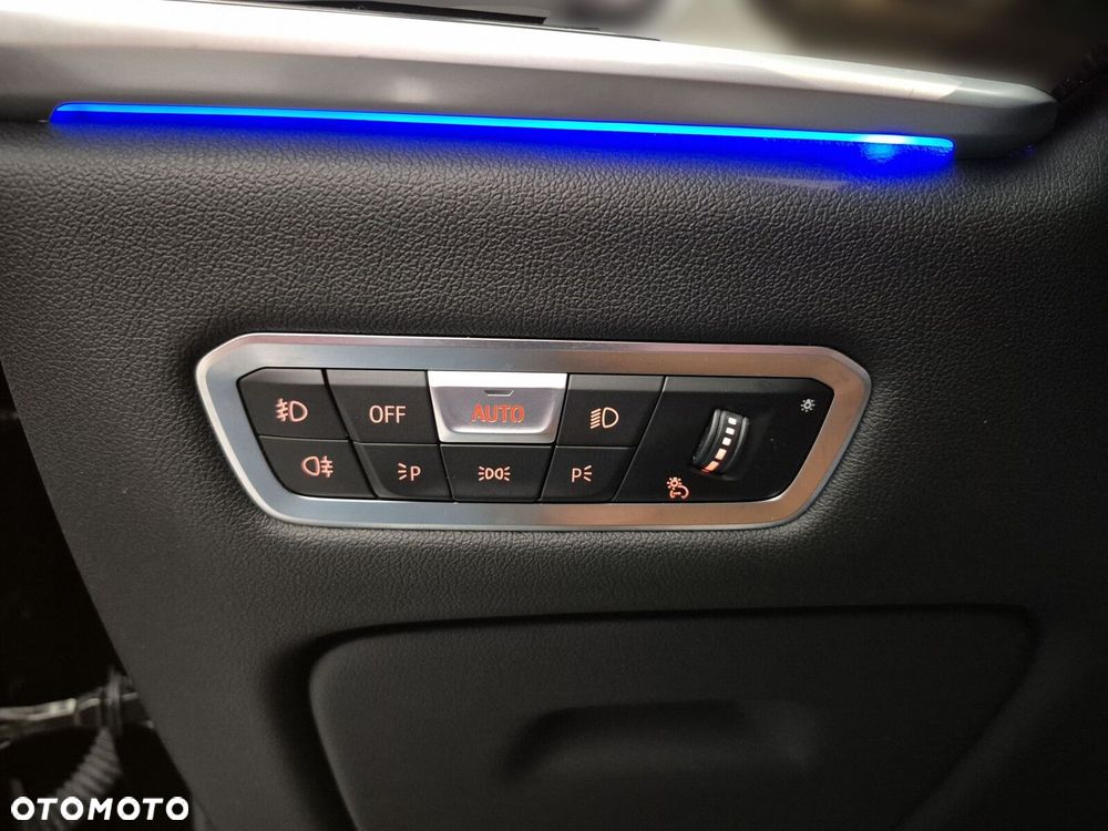 BMW X7 - 32