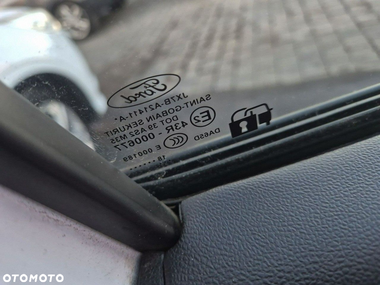 Ford Focus - 12