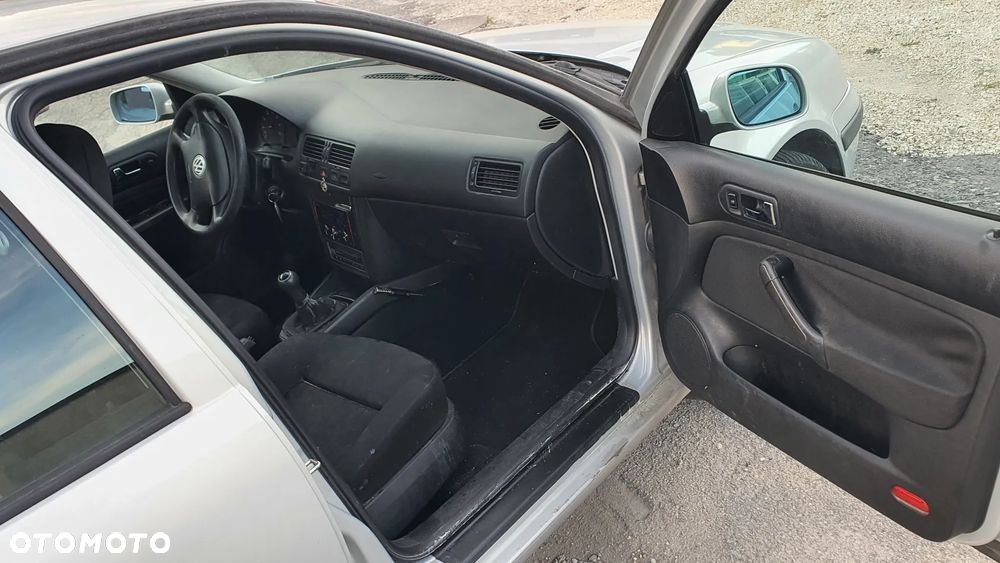 Volkswagen Bora 1.6 Comfortline - 8