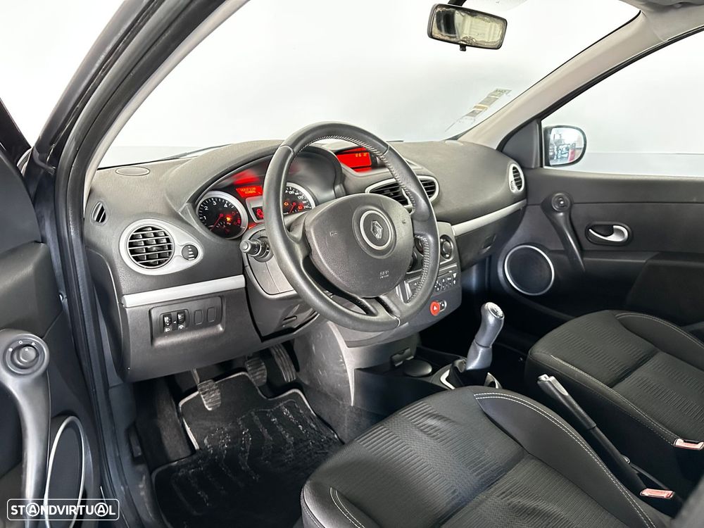Renault Clio Break 1.5 dCi Dynamique - 12