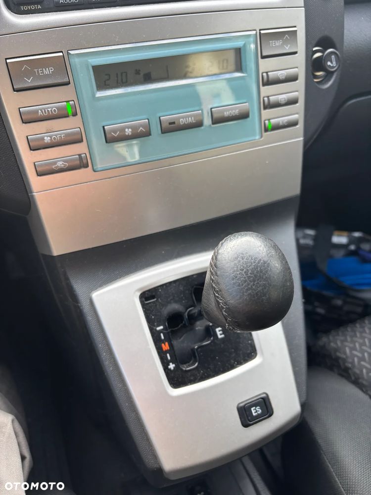 Toyota Corolla Verso 1.8 Multi-Mode Luna - 3