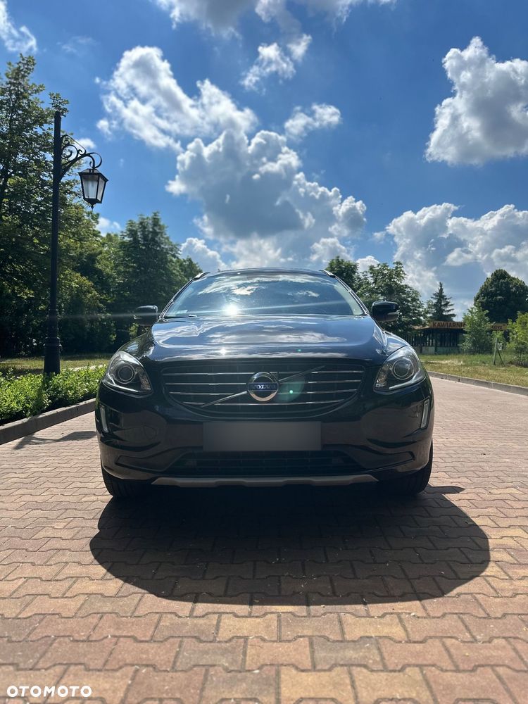 Volvo XC 60 D4 AWD Momentum - 22