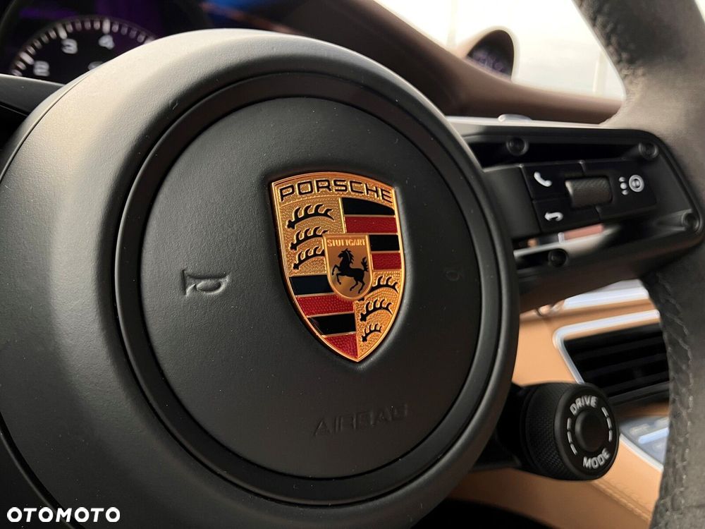 Porsche Panamera - 40
