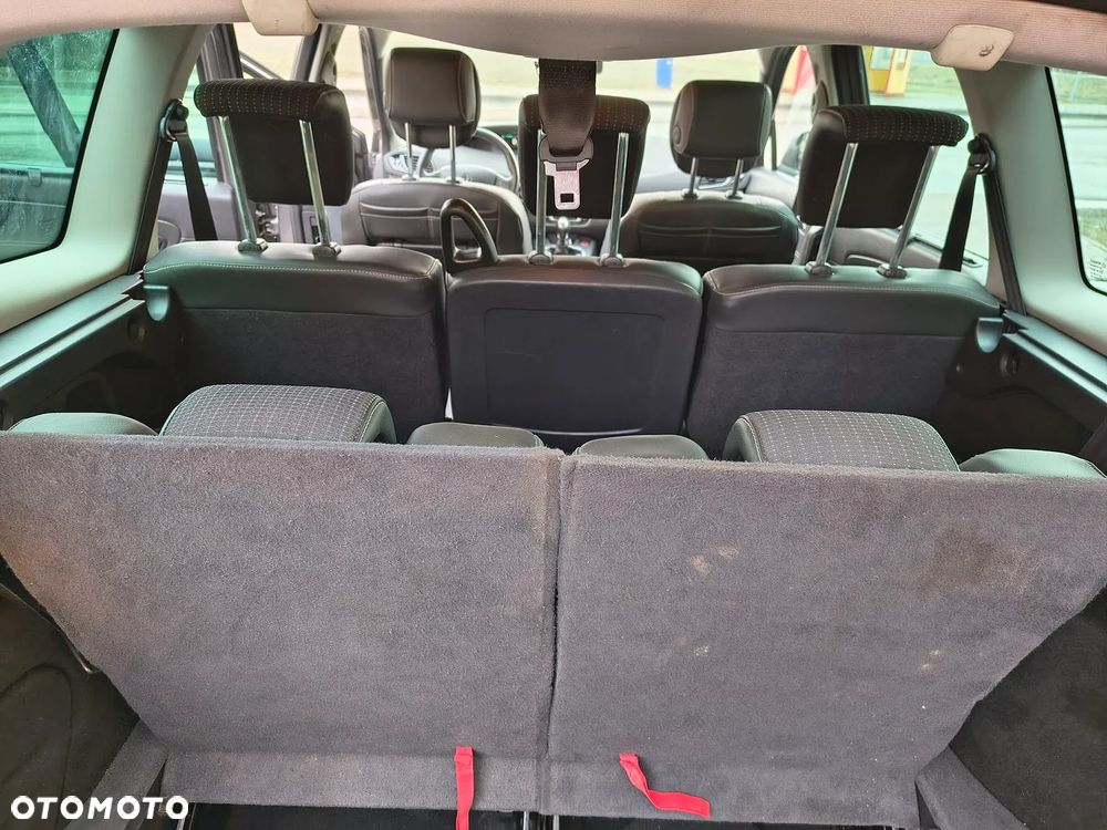 Renault Grand Scenic - 15