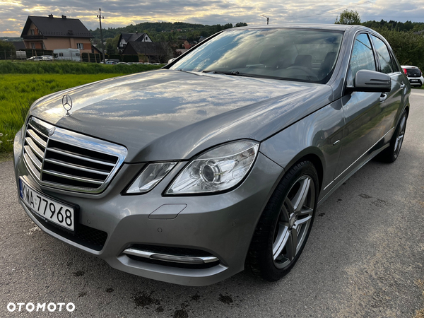 Mercedes-Benz Klasa E 200 BlueEFFICIENCY 7G-TRONIC Avantgarde