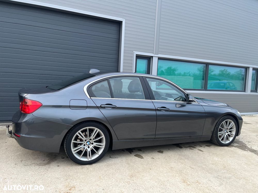 BMW Seria 3 320d Efficient Dynamic Edition Aut. Blue Performan - 14