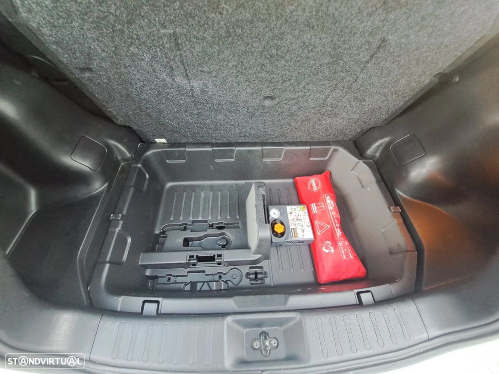 Nissan Juke 1.5 dCi Tekna Sport 124g - 28
