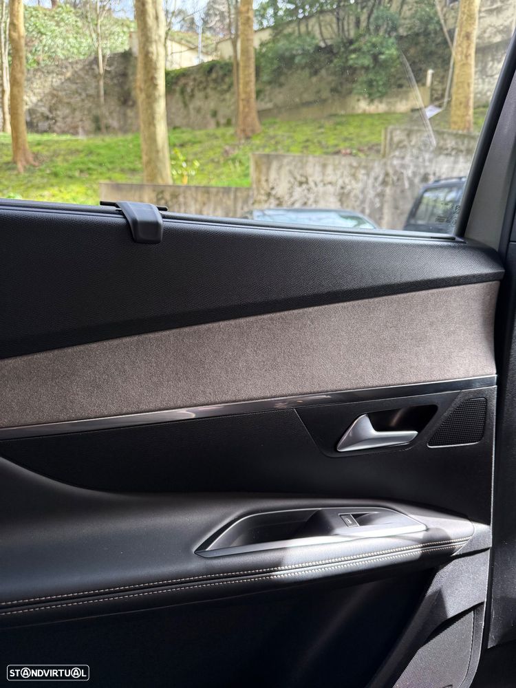 Peugeot 5008 1.5 BlueHDi GT EAT8 - 18