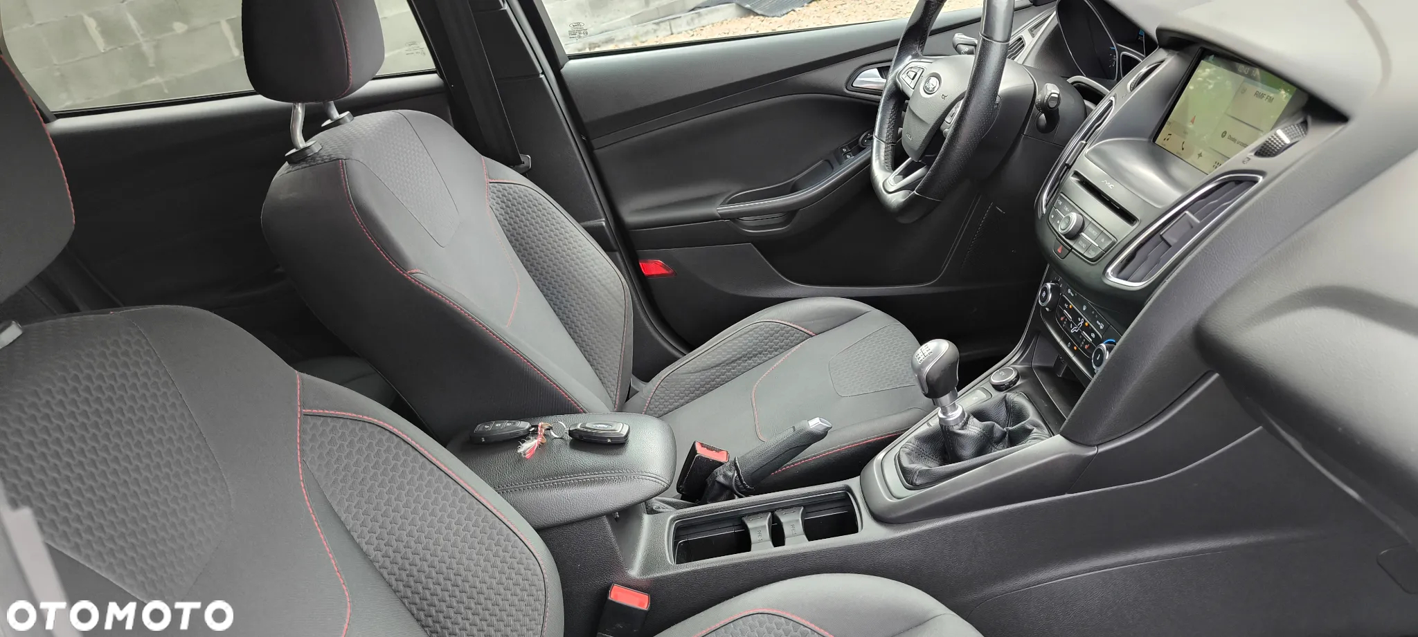 Ford Focus - 33
