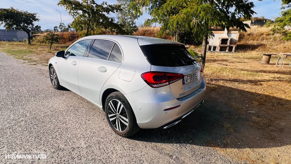 Mercedes-Benz A 250 e Progressive - 8