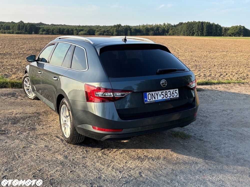 Skoda Superb 2.0 TDI 4x4 Ambition DSG - 3