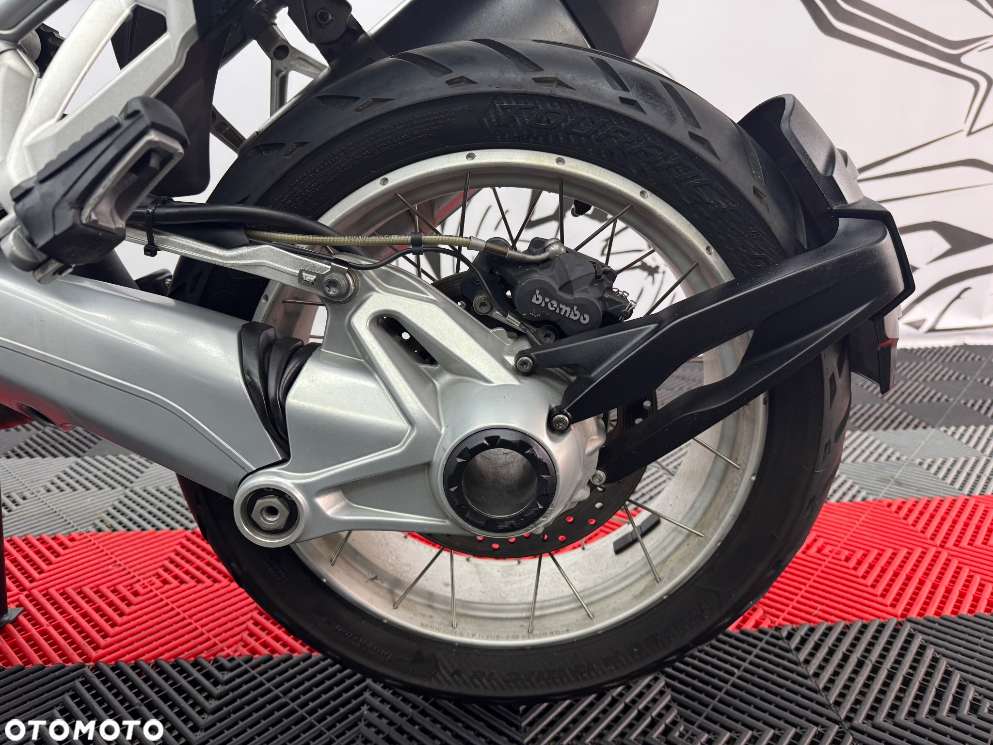 BMW R - 16
