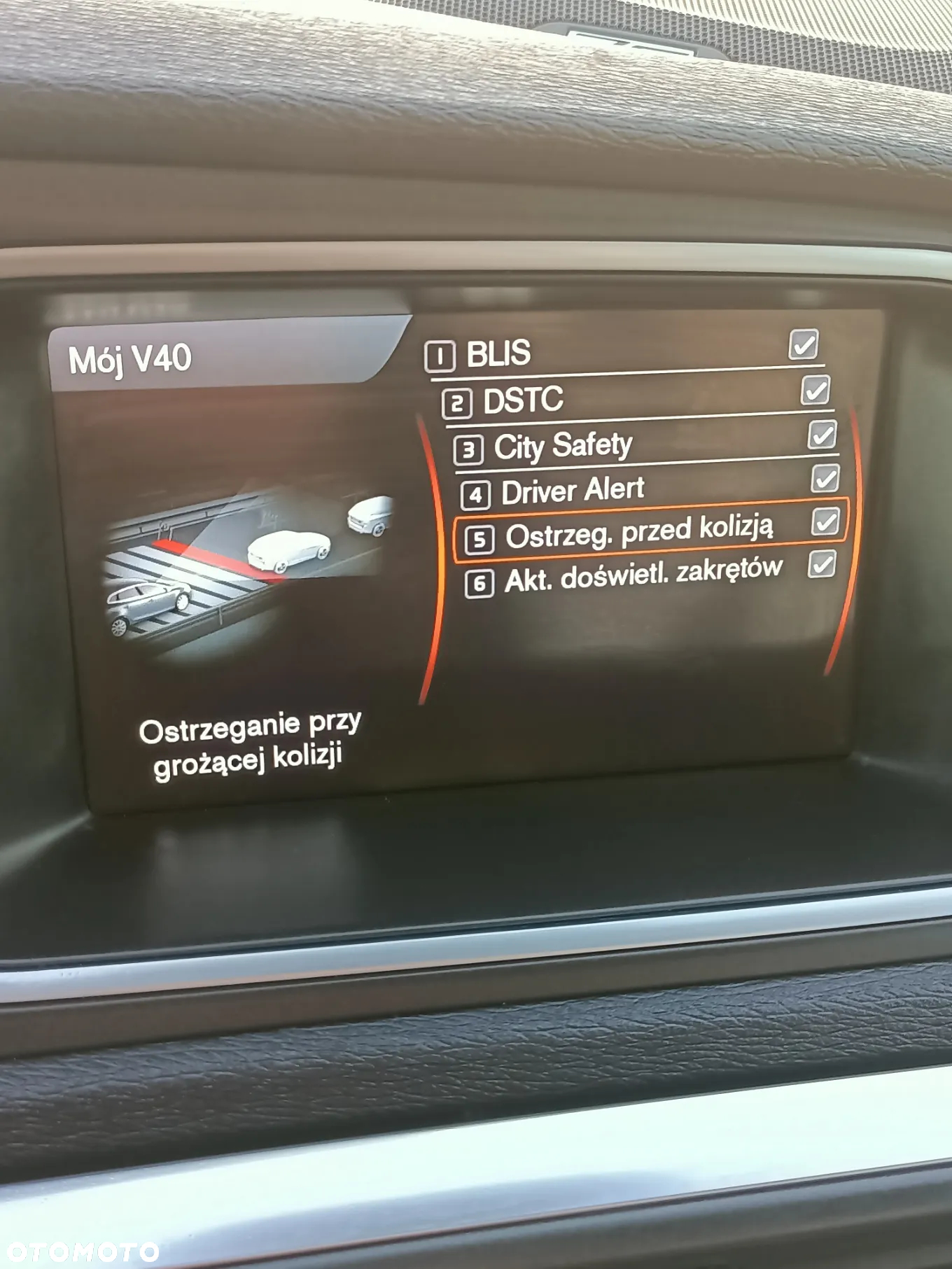 Volvo V40 D4 Geartronic Summum - 22
