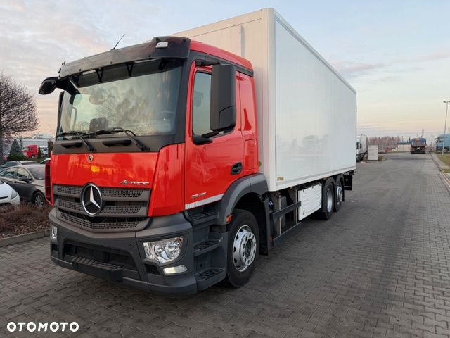 Mercedes-Benz 2540 - 3