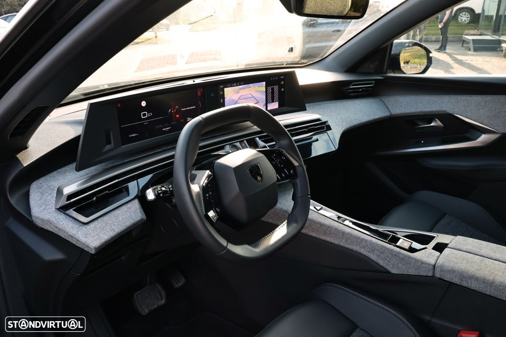 Peugeot 5008 1.2 Hybrid Allure e-DCS6 - 14