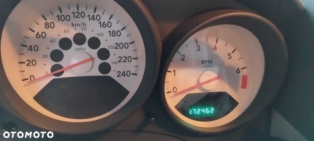 Dodge Caliber - 6