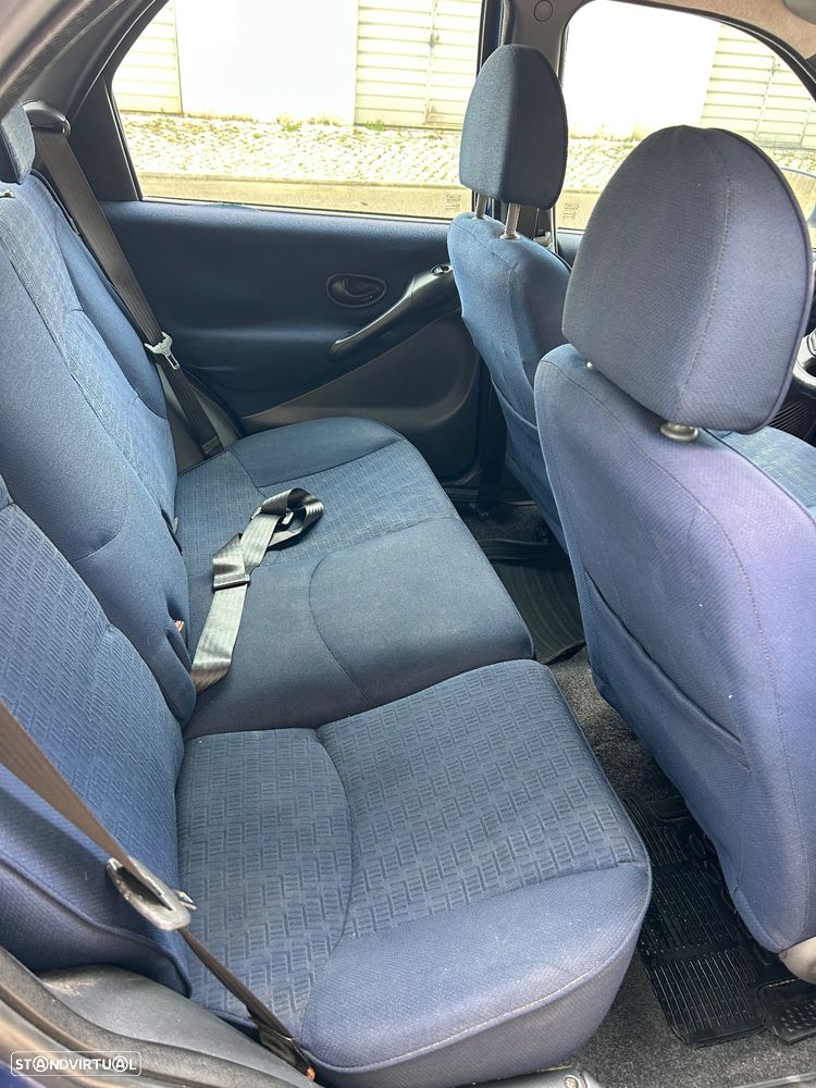 Fiat Palio Weekend 16V - 7