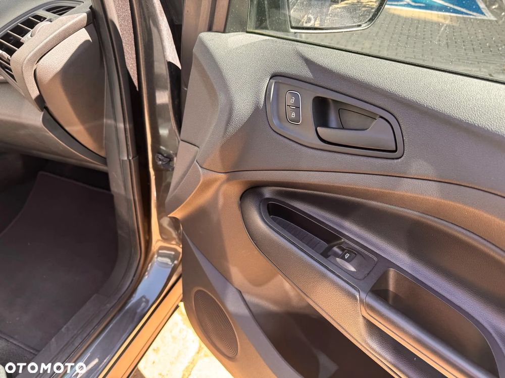 Ford Escape - 22