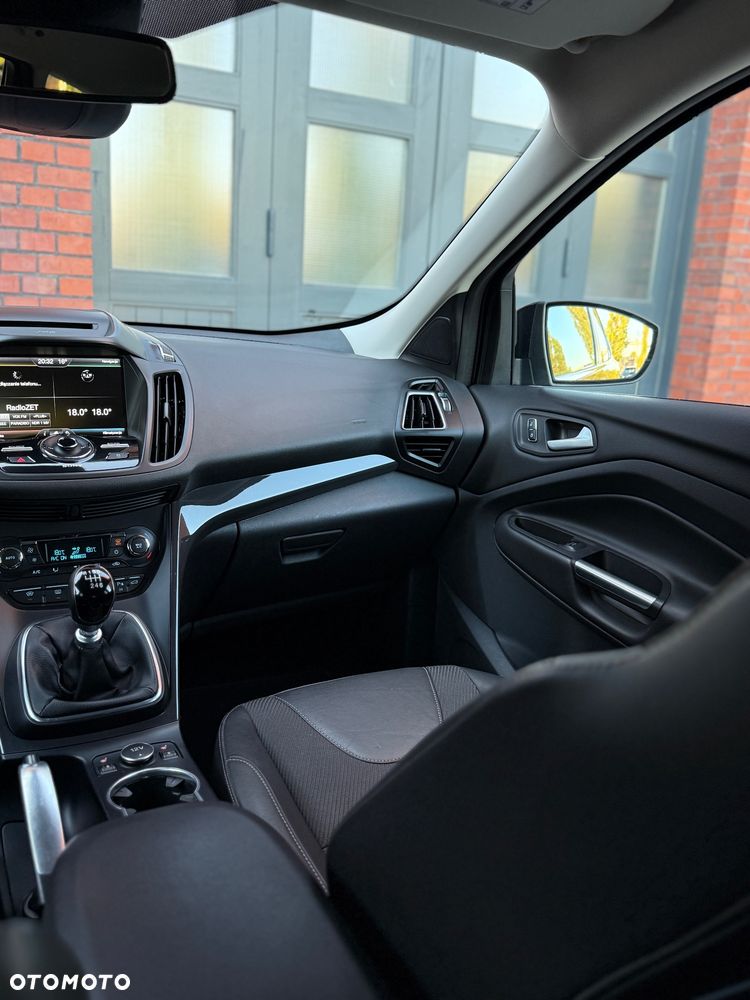 Ford Kuga 2.0 TDCi 4x4 Individual - 32