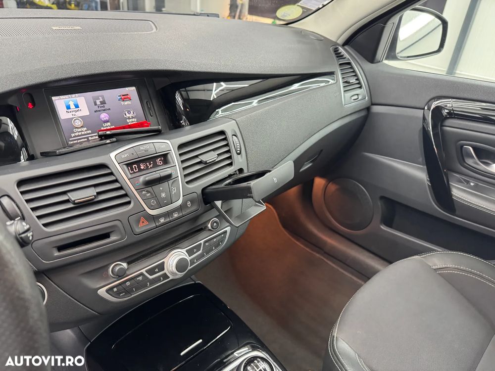 Renault Laguna ENERGY dCi 130 FAP Start & Stop Bose Edition - 5